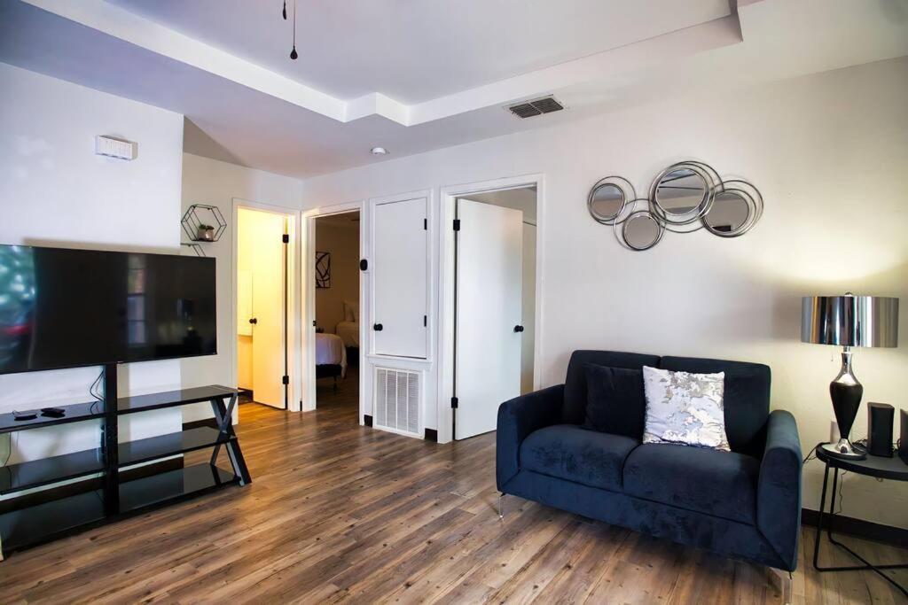 Chic & Cozy 2 Bedroom - 1 Bathroom - Rated Best Eagle Pass Exterior foto